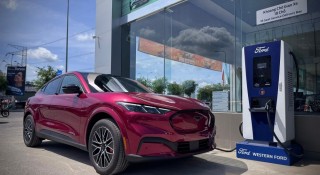Ford Mustang Mach-E bàn giao bao nhiêu xe trong tháng đầu tiên mở bán chính hãng tại Việt Nam?
